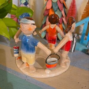 Yankee Candle Circle of Friends Candleholder!💛